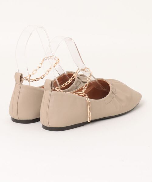 TITE IN THE STORE（ティテ　インザ　ストア）の「【JETEE/ジュテ】アンクルチェーンスクエアフラットパンプス（パンプス・レディース・ブラック/ベージュ・37/39）」の3枚目の写真