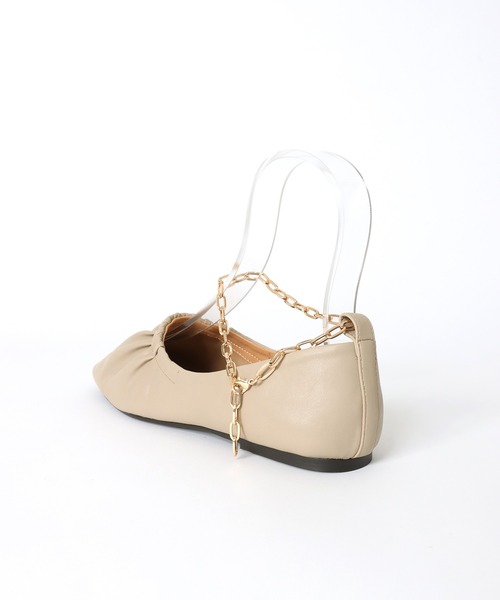 TITE IN THE STORE（ティテ　インザ　ストア）の「【JETEE/ジュテ】アンクルチェーンスクエアフラットパンプス（パンプス・レディース・ブラック/ベージュ・37/39）」の14枚目の写真