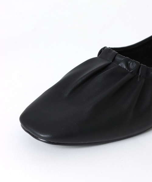 TITE IN THE STORE（ティテ　インザ　ストア）の「【JETEE/ジュテ】アンクルチェーンスクエアフラットパンプス（パンプス・レディース・ブラック/ベージュ・37/39）」の8枚目の写真