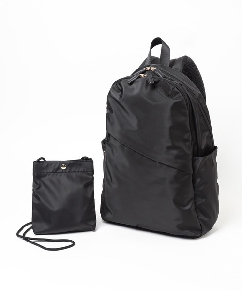 Elura（エルーラ）の「ポーチいらずリュック/105156（バックパック/リュック・レディース・ブラック/ベージュ系その他・ONE SIZE）」の2枚目の写真