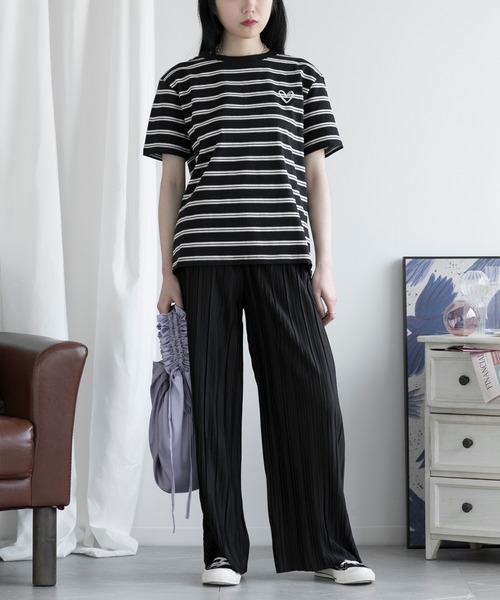 aimoha（アイモハ）の「デザインボーダー　ハート刺繍Tシャツ（Tシャツ/カットソー・レディース・ブラック/ホワイト・FREE）」の17枚目の写真