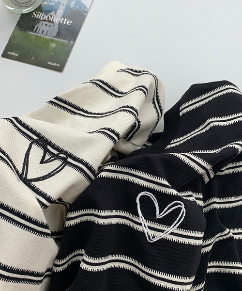 aimoha（アイモハ）の「デザインボーダー　ハート刺繍Tシャツ（Tシャツ/カットソー・レディース・ブラック/ホワイト・FREE）」の8枚目の写真