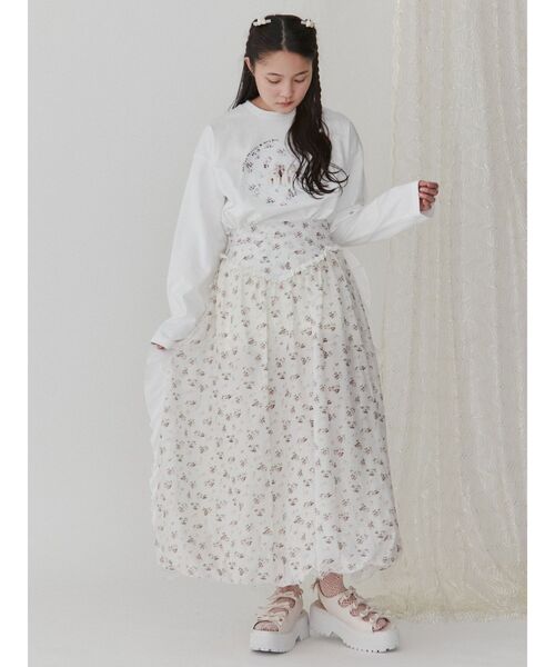 merry jenny（メリージェニー）の「【Maison terrier コラボ】お皿にならんだなかよしlong Tee（Tシャツ/カットソー・レディース・オフホワイト/ブルー/ベージュ・FREE）」の10枚目の写真