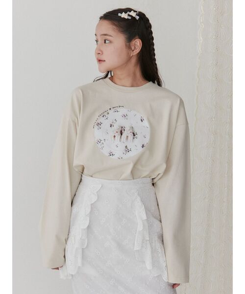 merry jenny（メリージェニー）の「【Maison terrier コラボ】お皿にならんだなかよしlong Tee（Tシャツ/カットソー・レディース・オフホワイト/ブルー/ベージュ・FREE）」の12枚目の写真