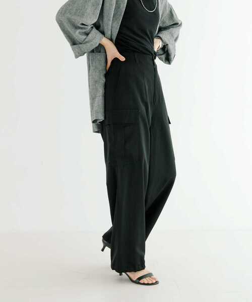 URBAN RESEARCH（アーバンリサーチ）の「ブライトクロスカーゴパンツ（カーゴパンツ・レディース・ライトベージュ/ブラック・38/36）」の9枚目の写真