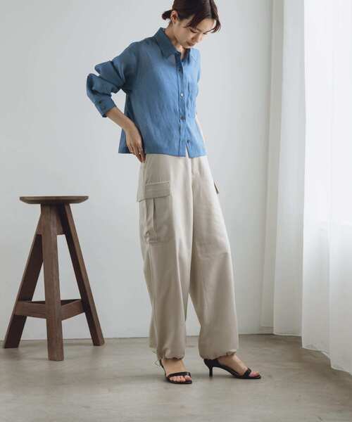 URBAN RESEARCH（アーバンリサーチ）の「ブライトクロスカーゴパンツ（カーゴパンツ・レディース・ライトベージュ/ブラック・38/36）」の21枚目の写真