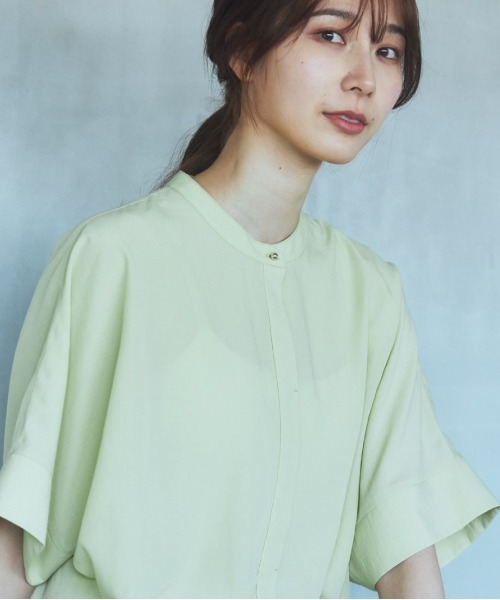 THE SHOP TK （ザ ショップ ティーケー ）の「◆【体型カバー/サスティナブル/洗濯機OK】ドルマンブラウス（シャツ/ブラウス・レディース・グリーン/ブラック系その他3/オフホワイト/ブラウン系その他/イエロー系その他・13/12）」の5枚目の写真