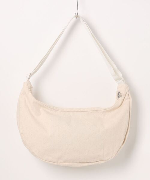 THRASHER（スラッシャー）の「CHILL Funagata Shoulder Bag/スラッシャーノートパソコン収納可能サイズワンポイントブランドアイコンラウンドショルダーバッグ（ショルダーバッグ・メンズ・ホワイト系その他/ホワイト/ホワイト系その他2/ブラック系その他/ブラック系その他2/ブラック・FREE）」の9枚目の写真