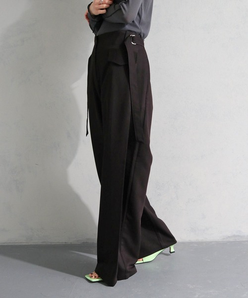 cheriella（シェリエラ）の「【cheriella】サイドベルトワイドパンツ（スラックス・レディース・ブラック/ライトベージュ・FREE）」の21枚目の写真