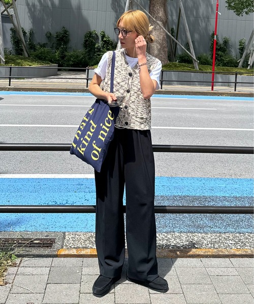 feepur(フェピュール)の「【ハンドウォッシャブル】ミックスネップVニットベスト(ベスト・レディース・アイボリー/ブラック・MEDIUM)」の5枚目の写真