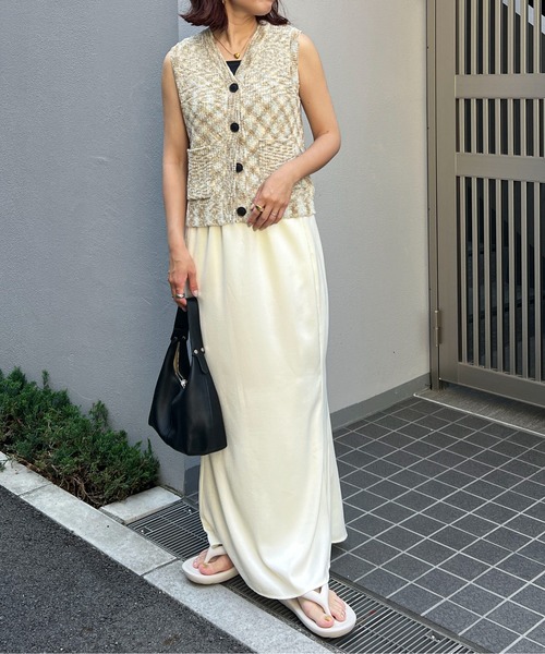 feepur(フェピュール)の「【ハンドウォッシャブル】ミックスネップVニットベスト(ベスト・レディース・アイボリー/ブラック・MEDIUM)」の19枚目の写真