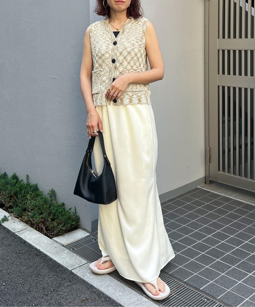 feepur(フェピュール)の「【ハンドウォッシャブル】ミックスネップVニットベスト(ベスト・レディース・アイボリー/ブラック・MEDIUM)」の22枚目の写真