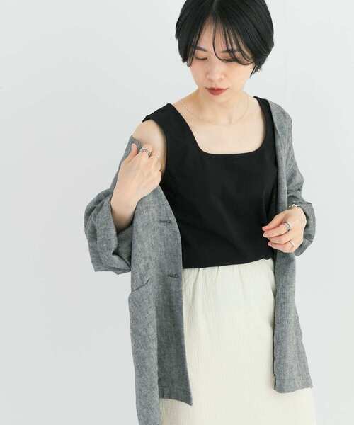 URBAN RESEARCH(アーバンリサーチ)の「スクエアネックタンクトップ(タンクトップ・レディース・ブラック/イエロー系その他/ホワイト・FREE)」の7枚目の写真