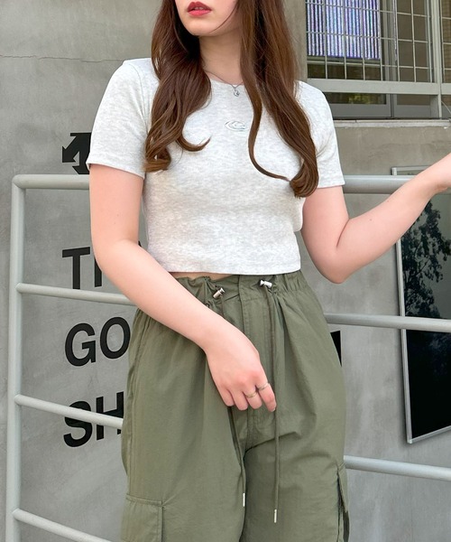 INGNI（イング）の「メタルプリントリブTシャツ／Ａ（Tシャツ/カットソー・レディース・ブラック/オフホワイト/ブルー/オートミール・M）」の17枚目の写真