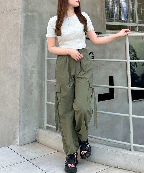 INGNI（イング）の「メタルプリントリブTシャツ／Ａ（Tシャツ/カットソー・レディース・ブラック/オフホワイト/ブルー/オートミール・M）」の19枚目の写真