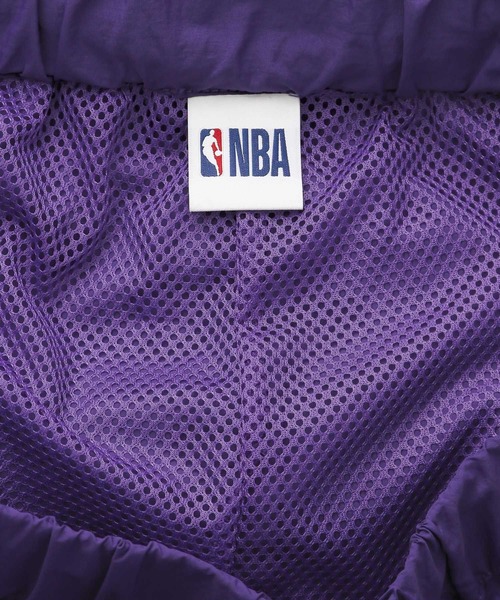NBA（エヌビーエー）の「【NBA】別注/サイドライン/チームロゴワッペン/ナイロンルーズパンツ（スウェットパンツ・メンズ・レッド/パープル・FREE）」の22枚目の写真