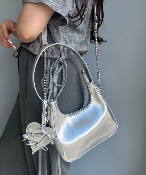 OLIVE des OLIVE（オリーブデオリーブ）の「リボンハートポーチ付きホーボーバッグ（ショルダーバッグ・レディース・サックスブルー/ダークブラウン/シルバー・FREE）」の13枚目の写真