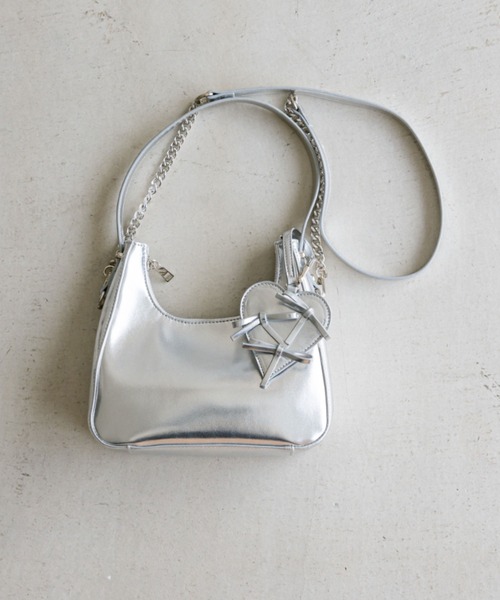 OLIVE des OLIVE（オリーブデオリーブ）の「リボンハートポーチ付きホーボーバッグ（ショルダーバッグ・レディース・サックスブルー/ダークブラウン/シルバー・FREE）」の3枚目の写真