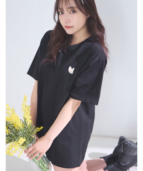 ANDGEEBEE(アンジービー)の「UNISEX フェネックワッペンT(Tシャツ/カットソー・レディース・ホワイト/ブラック・FREE)」の2枚目の写真