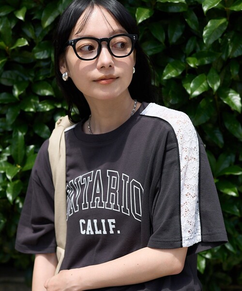 FREAK'S STORE(フリークスストア)の「レースドッキング ロゴTシャツ(Tシャツ/カットソー・レディース・チャコール/ナチュラル/ネイビー・フリ-)」の2枚目の写真