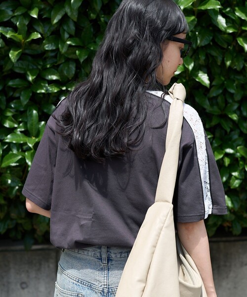 FREAK'S STORE(フリークスストア)の「レースドッキング ロゴTシャツ(Tシャツ/カットソー・レディース・チャコール/ナチュラル/ネイビー・フリ-)」の11枚目の写真
