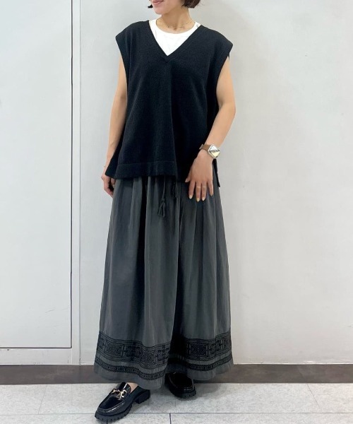 human woman（ヒューマンウーマン）の「◆インド刺繍コットンボイルスカート（スカート・レディース・レッド/グレー系その他・MEDIUM）」の22枚目の写真