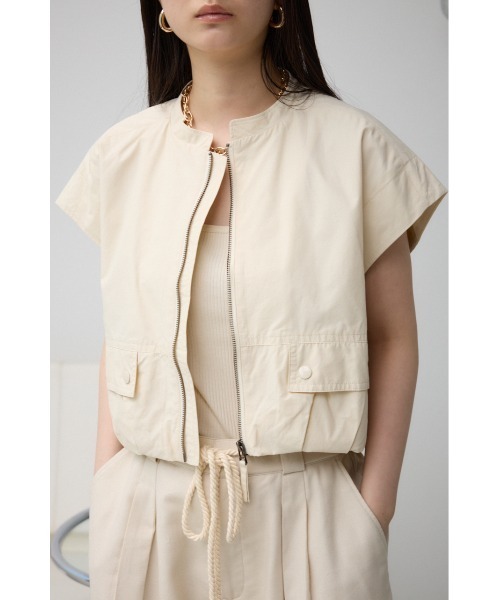 AZUL by moussy（アズールバイマウジー）の「ギャザーヘムベスト（ベスト・レディース・アイボリー/ブラック/チャコールグレー・FREE）」の4枚目の写真