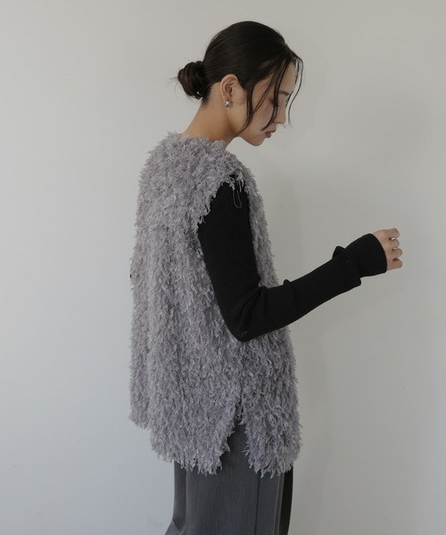 hellam（へラム）の「フェザーフリンジベスト（ベスト・レディース・ブラック/アイボリー/ブルー/グレー・FREE）」の8枚目の写真