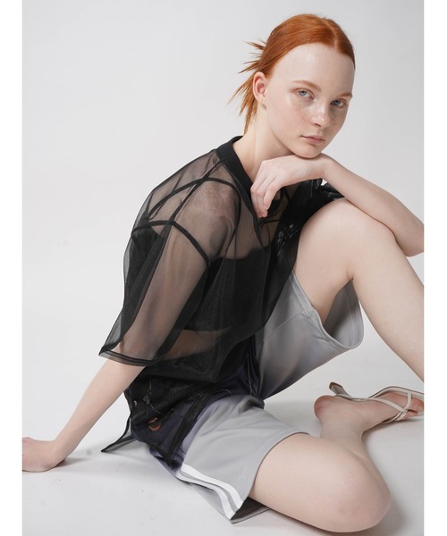 :ETHROF（イーサオブ）の「SHEER LAME TOPS（Tシャツ/カットソー・レディース・ブラック/グレー・FREE）」の5枚目の写真