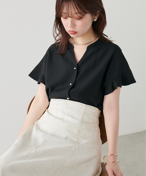 natural couture(ナチュラルクチュール)の「麻調合繊フリル袖ブラウス(シャツ/ブラウス・レディース・ブルー/ブラック/サックスブルー/ライトベージュ/ピンク・FREE)」の2枚目の写真