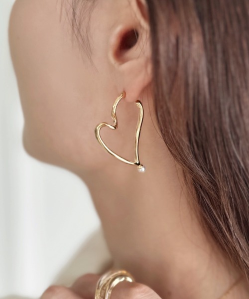 sowang（ソワン）の「ワイヤーハートデザインパールピアス-wire heart design pearl pierce-（ピアス（両耳用）・レディース・ゴールド/シルバー・FREE）」の5枚目の写真