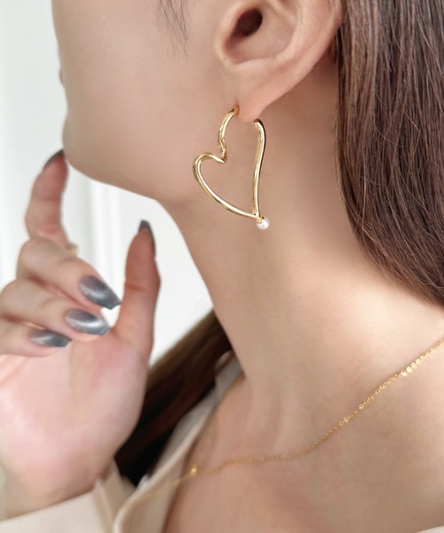sowang（ソワン）の「ワイヤーハートデザインパールピアス-wire heart design pearl pierce-（ピアス（両耳用）・レディース・ゴールド/シルバー・FREE）」の7枚目の写真
