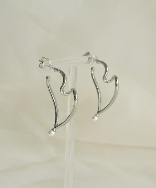 sowang（ソワン）の「ワイヤーハートデザインパールピアス-wire heart design pearl pierce-（ピアス（両耳用）・レディース・ゴールド/シルバー・FREE）」の10枚目の写真