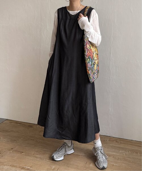 LBC(エルビーシー)の「デニムライクタックフレアワンピース(ワンピース・レディース・ブラック/ネイビー・M)」の19枚目の写真