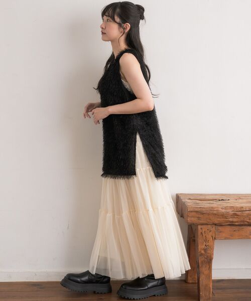 RETRO GIRL（レトロガール）の「フェザーベスト（ベスト・レディース・ブラック/ナチュラル・FREE）」の5枚目の写真