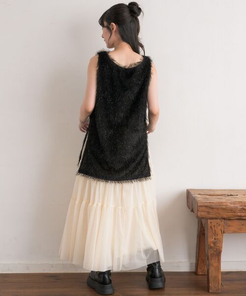 RETRO GIRL（レトロガール）の「フェザーベスト（ベスト・レディース・ブラック/ナチュラル・FREE）」の6枚目の写真