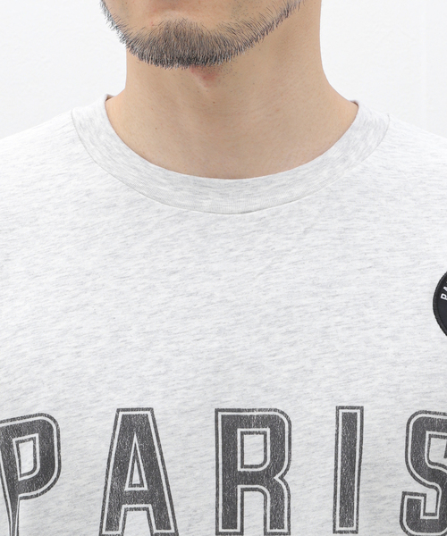 EDIFICE（エディフィス）の「PARIS BASKETBALL(パリ バスケットボール) 別注 ヴィンテージ カレッジロゴ Tシャツ（Tシャツ/カットソー・メンズ・ホワイト/ブラック/グレー・LARGE/MEDIUM）」の22枚目の写真