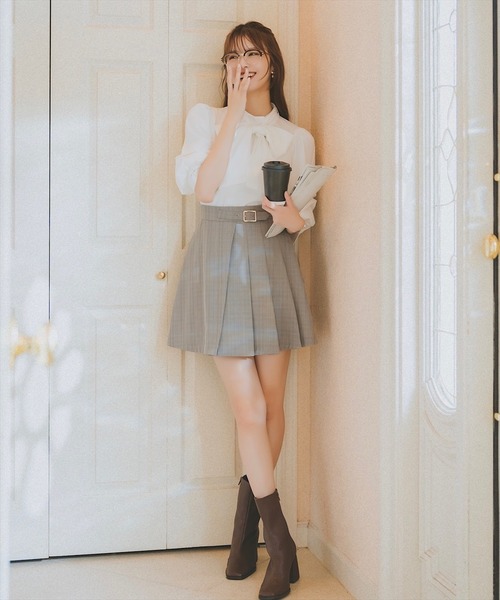 SWINGLE（スウィングル）の「AUTUMNタックスリーブボウタイブラウス（シャツ/ブラウス・レディース・ブラック/オフホワイト/クリーム・FREE）」の4枚目の写真