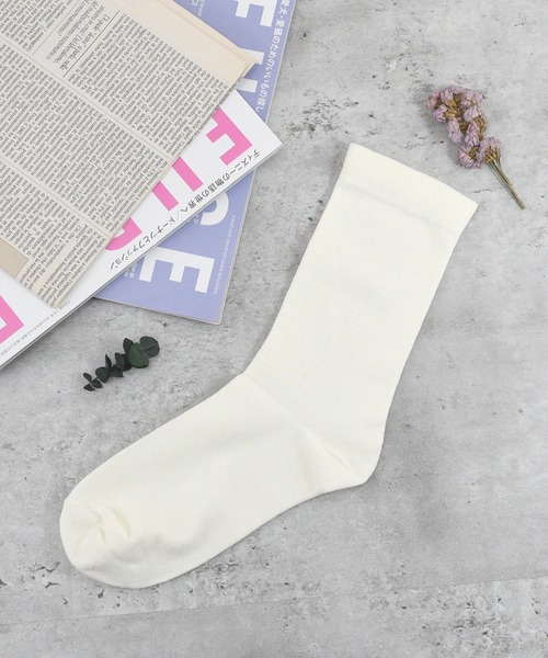 styiro（スタイロ）の「【ZOZO限定35色展開】春夏秋冬選べるカラーソックス（ソックス/靴下・レディース・ホワイト系3/ブラウン系3/グリーン系1/グリーン系3/ブルー系2/ブルー系4/パープル系2/イエロー系2/ホワイト系1/ホワイト系2/ブラック/ブラウン系1/ブラウン系2/パープル系3/パープル系4/パープル系5/モカ/ベージュ/グリーン系4/グリーン系5/ブルー系1/イエロー系1/ピンク系1/ピンク系2/ピンク系3/ピンク系4/オレンジ/ダークブラウン/グリーン系2/ブルー系3/ブルー系5/パープル系1/イエロー系3/ピンク系5/イエロー系4・FREE）」の11枚目の写真