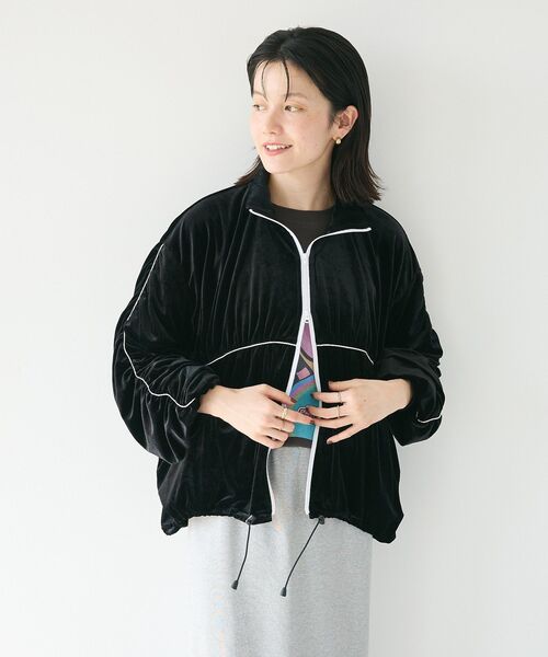CRAFT STANDARD BOUTIQUE(クラフトスタンダードブティック)の「ベロアパイピングデザインジャケット(その他アウター・レディース・ブラック/グレー・FREE)」の4枚目の写真