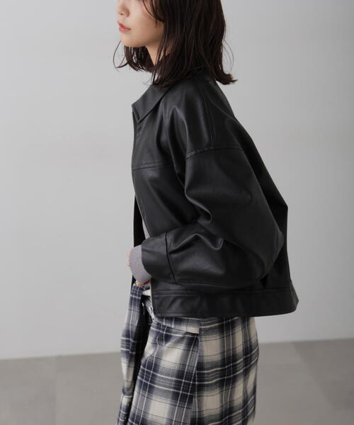 FREE'S MART（フリーズマート）の「◆合皮ジップアップブルゾン（ライダースジャケット・レディース・ブラック/ブラウン・MEDIUM/SMALL）」の5枚目の写真