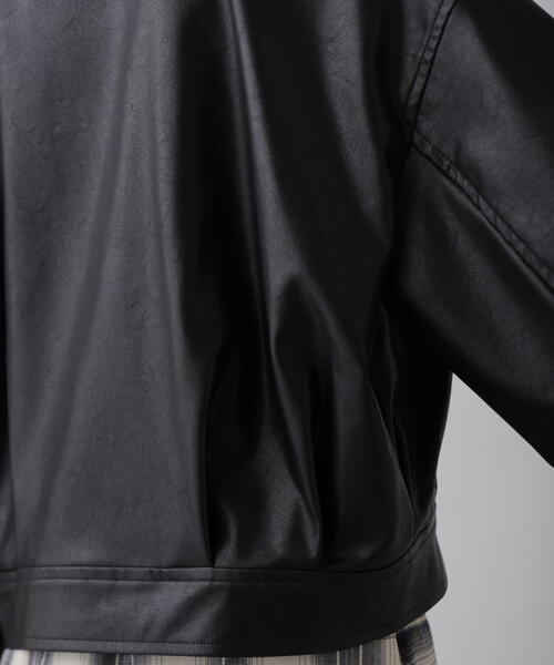 FREE'S MART（フリーズマート）の「◆合皮ジップアップブルゾン（ライダースジャケット・レディース・ブラック/ブラウン・MEDIUM/SMALL）」の18枚目の写真