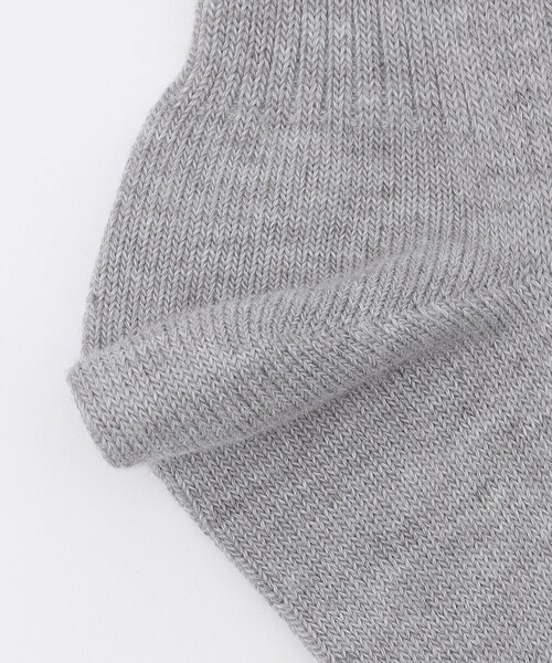 SHIPS（シップス）の「【WEB限定】SHIPS:〈抗菌・防臭〉ワンポイントロゴ ビジネスカジュアル ソックス（3足セット）（ソックス/靴下・メンズ・その他1/ライトグレー/ブラック/チャコールグレー・ONE SIZE）」の6枚目の写真