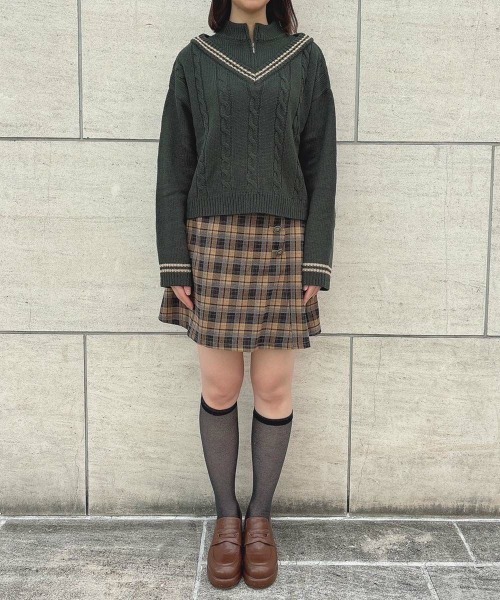 F i.n.t(フィント)の「レイヤード風ハーフジップケーブルニットプルオーバー/fint(ニット/セーター・レディース・グリーン/ベージュ/アイボリー・FREE)」の5枚目の写真