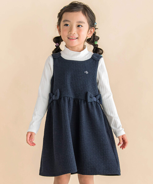 Noeil aime BeBe（ノイユエイムベベ）の「千鳥柄ふくれジャガードリボンジャンパースカート(80~130cm)（ジャンパースカート・キッズ・ネイビー/パープル・120cm/130cm/110cm/100cm/90cm/80ｃｍ）」の2枚目の写真