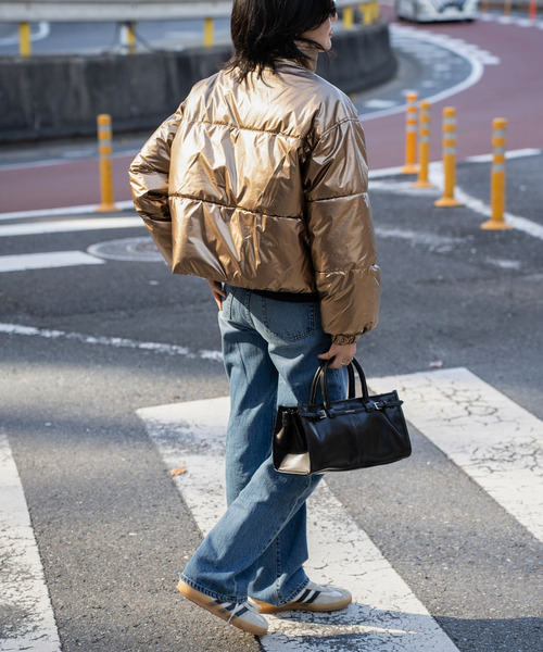 VENCEEXCHANGE（ヴァンスエクスチェンジ）の「メタリック中綿ショートジャケット（ダウンジャケット/コート・レディース・シルバー系/クリーム・FREE）」の11枚目の写真