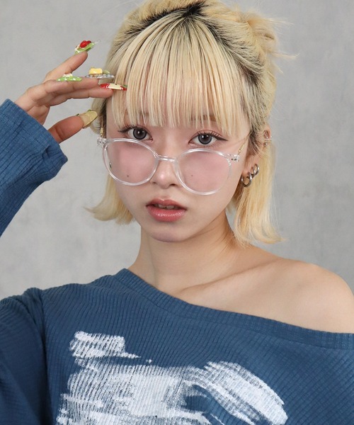 BARELY BLUE（ベアリーブルー）の「【 BARELY BLUE / ベアリーブルー 】 クリア レンズ 伊達メガネ（メガネ・レディース・ブラック/シルバー/クリア/ブラウン・FREE）」の6枚目の写真