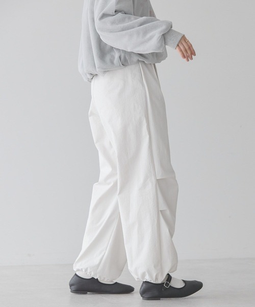 AMERICAN HOLIC(アメリカンホリック)の「パラシュートパンツ(その他パンツ・レディース・ライトカーキ/アイボリー/ライトピンク・M/S/L)」の7枚目の写真