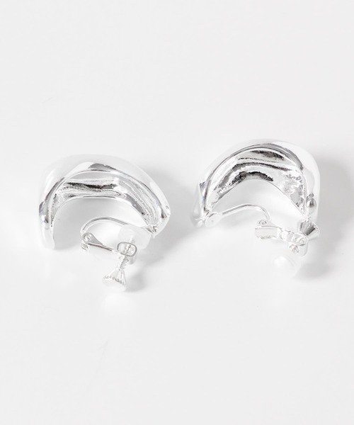 SMELLY（スメリー）の「ニュアンスワイドフープイヤリング（イヤリング・レディース・シルバー/ゴールド・-）」の9枚目の写真