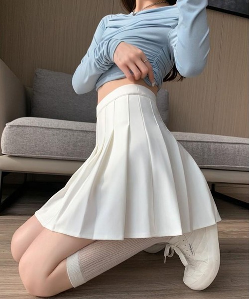 leune（ルネ）の「プリーツミニスカート/スカパン（スカート・レディース・ホワイト/ブラック・SMALL/MEDIUM）」の4枚目の写真
